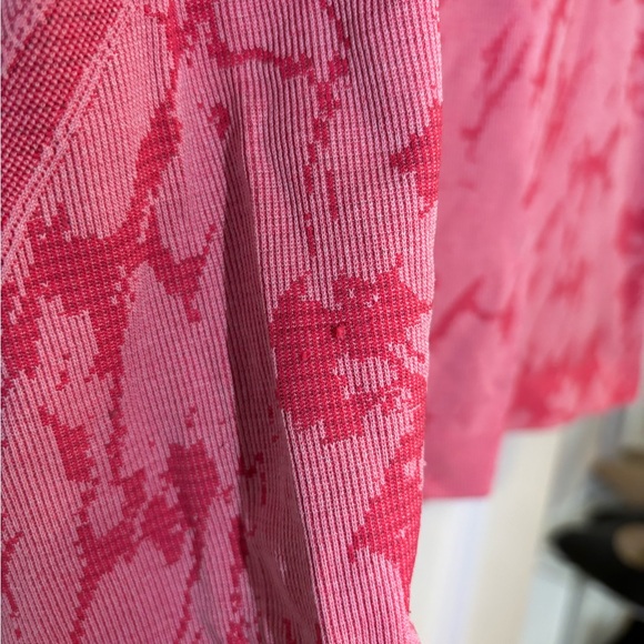 Lululemon Swiftly Tech Short Sleeve - Picture 5 of 5